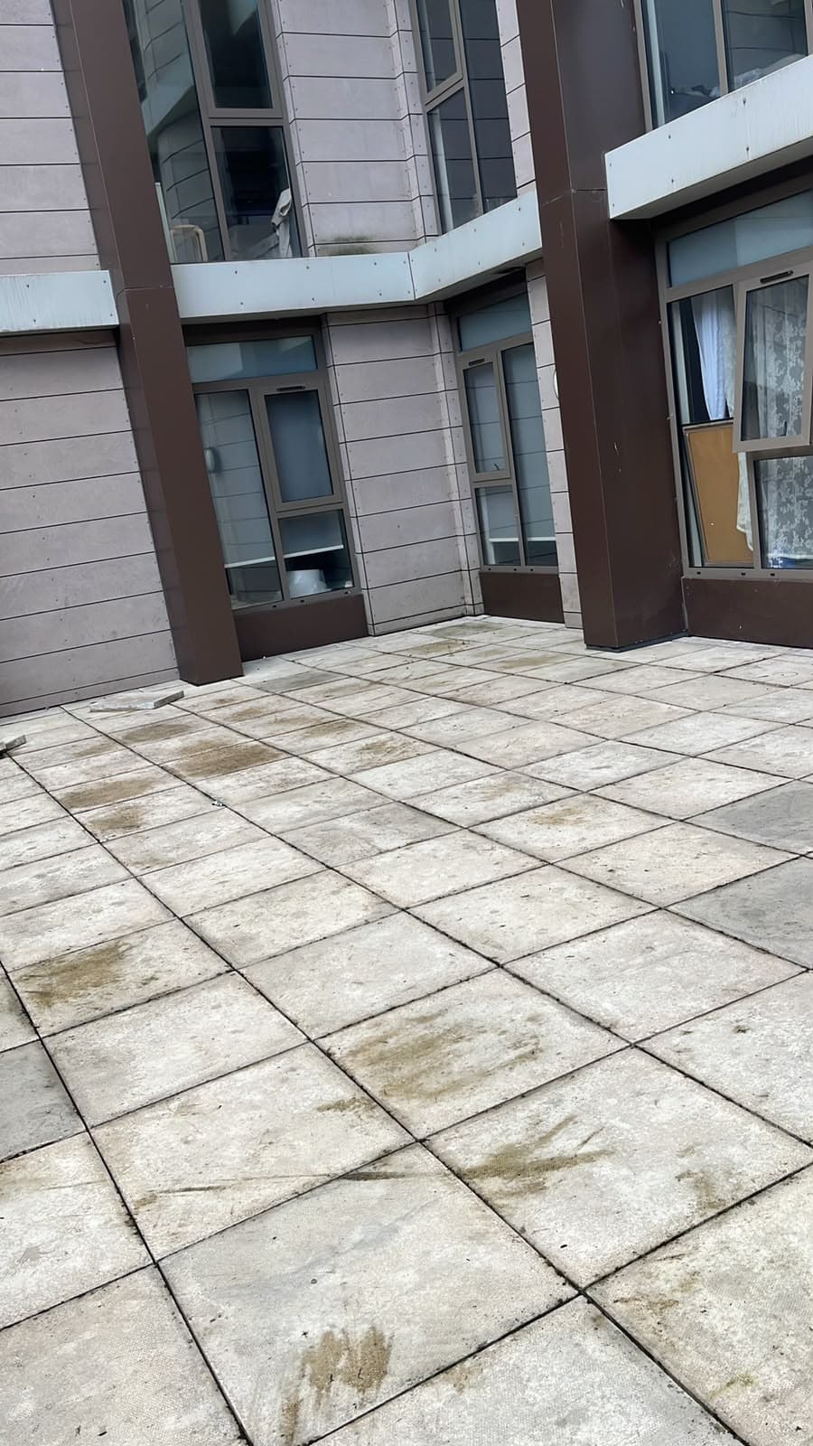Balcony paving after pressure washing