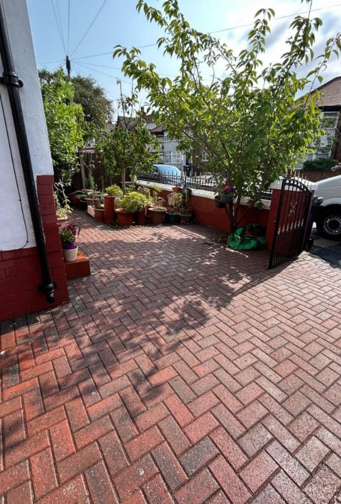 Bedroom carpet deep clean Liverpool
